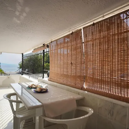Beachfront Cave By Golden Host * Nea Moudania